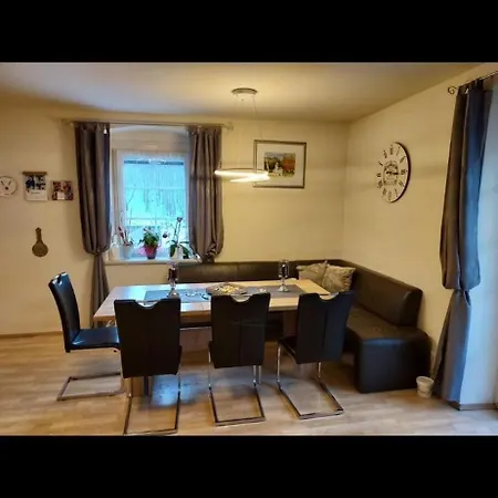 Haus Leona *